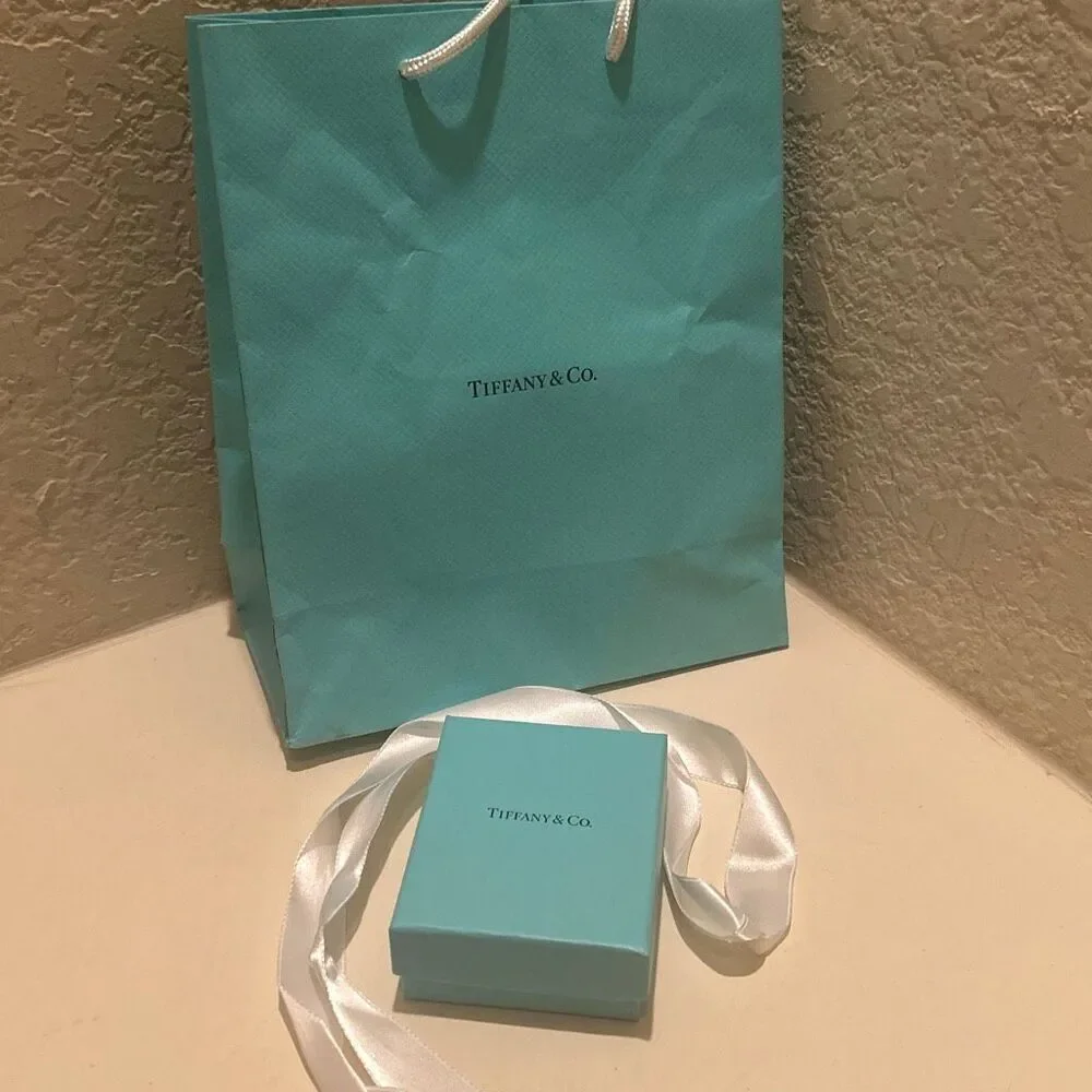 Tiffany & Co Luxury Packaging Box Ribbon Gift Bag Set Iconic Blue
